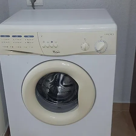 Appartamento Ambjent Modern Prane Pogradecit 1 *
